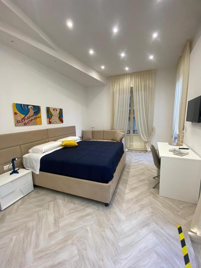 Flo' Hotel Nápoly Kültér fotó
