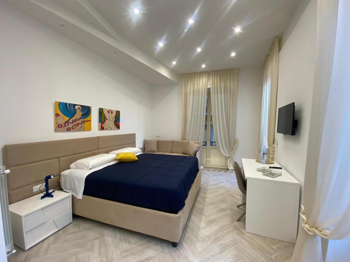 Flo' Hotel Nápoly Kültér fotó