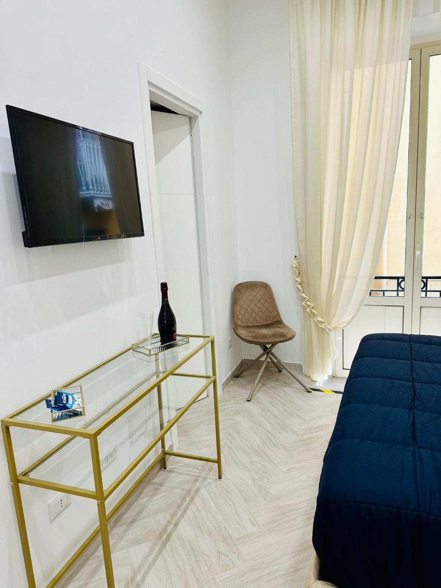 Flo' Hotel Nápoly Kültér fotó