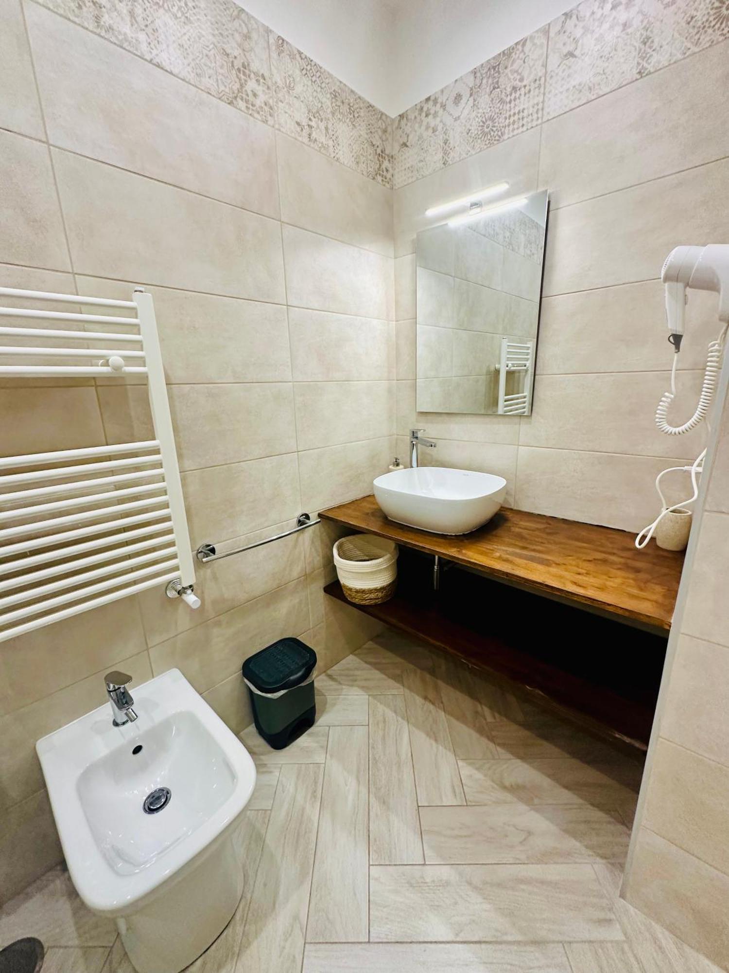 Flo' Hotel Nápoly Kültér fotó