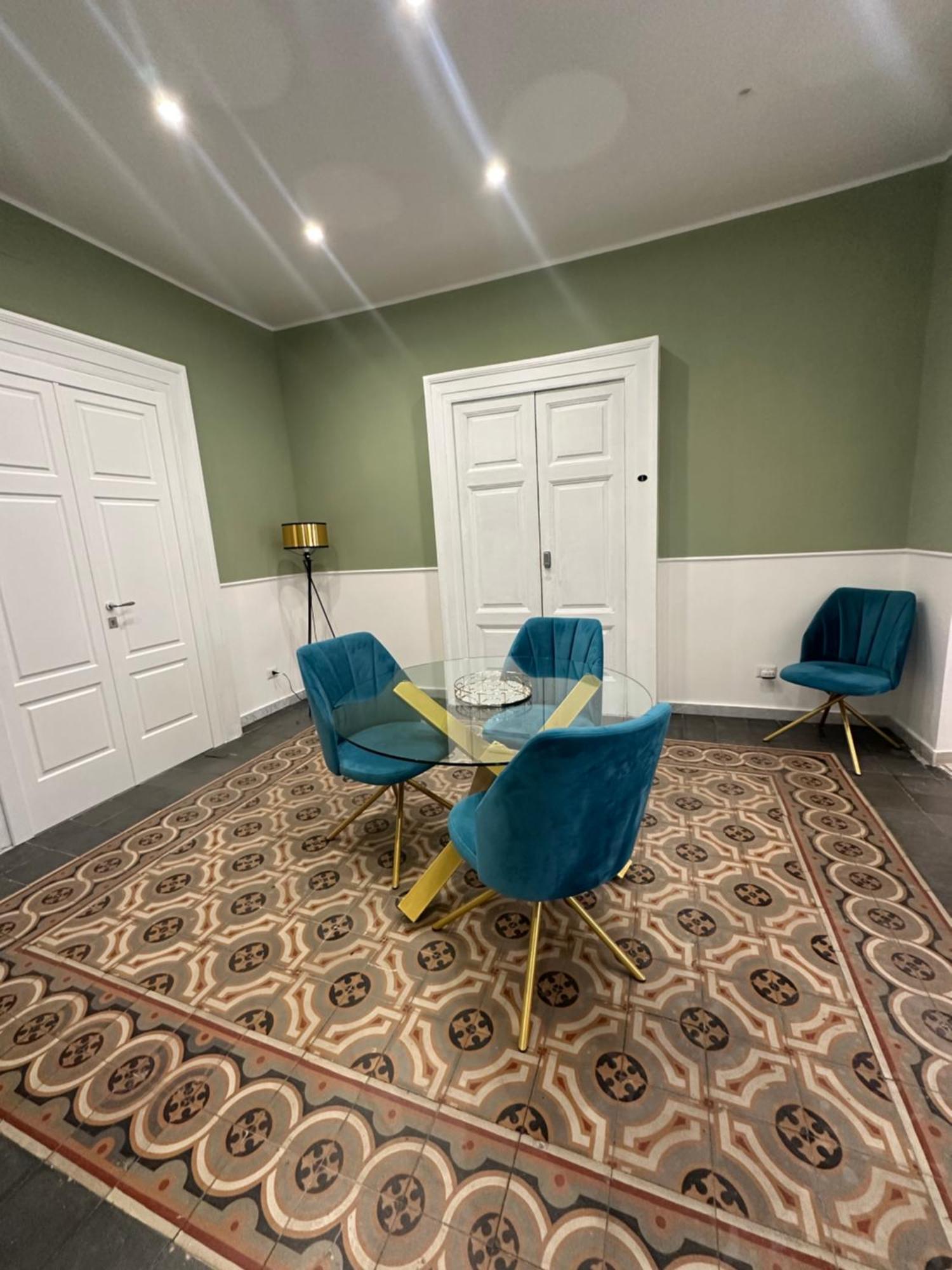 Flo' Hotel Nápoly Kültér fotó